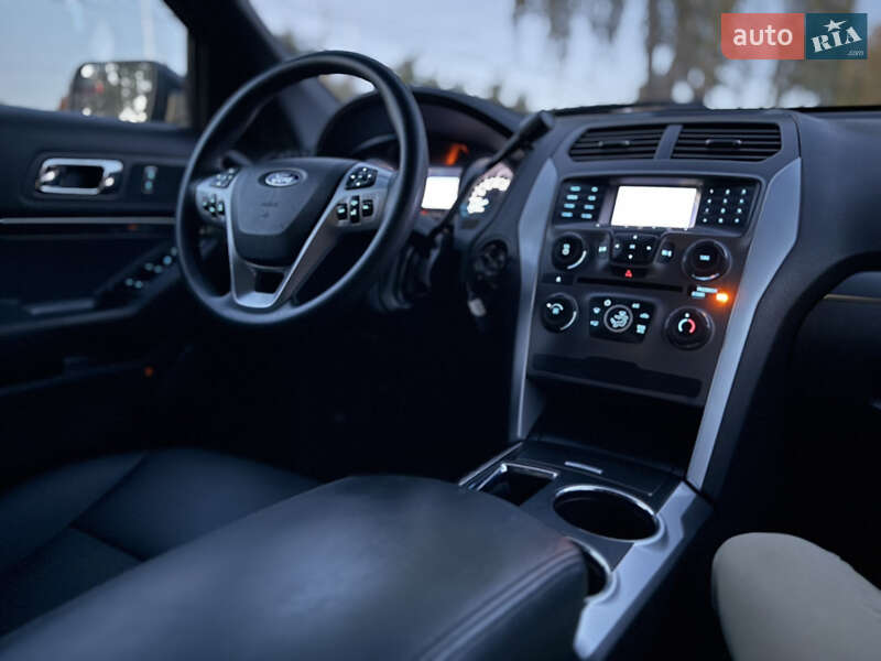 Внедорожник / Кроссовер Ford Explorer 2015 в Житомире фото 2 Внедорожник / Кроссовер Ford Explorer 2015 в Житомире