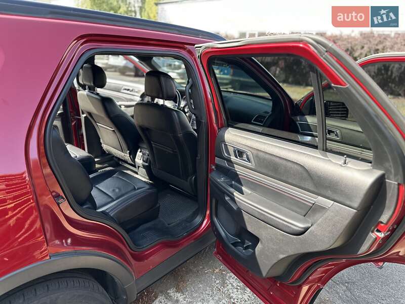 Внедорожник / Кроссовер Ford Explorer 2016 в Киеве