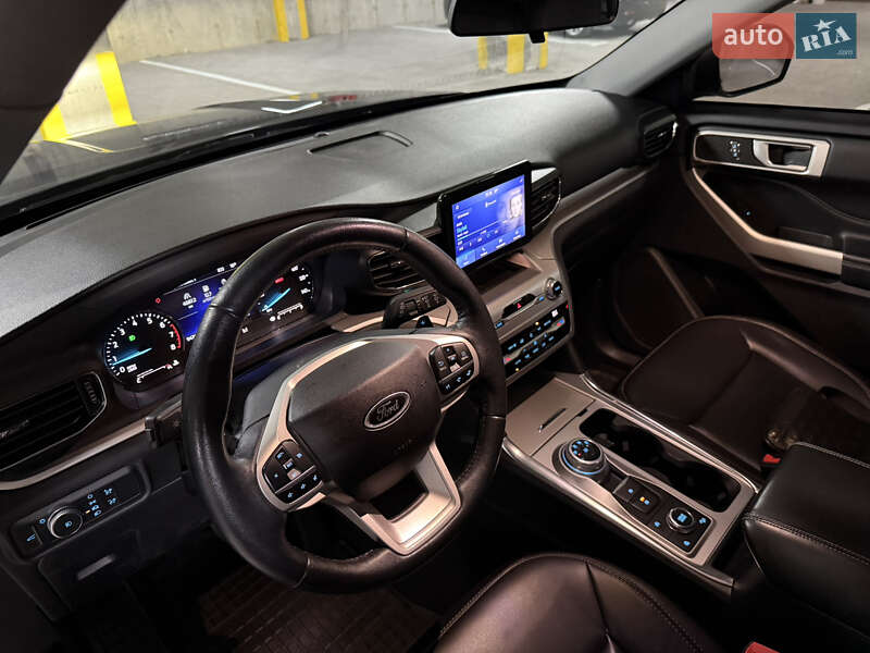 Внедорожник / Кроссовер Ford Explorer 2021 в Тернополе