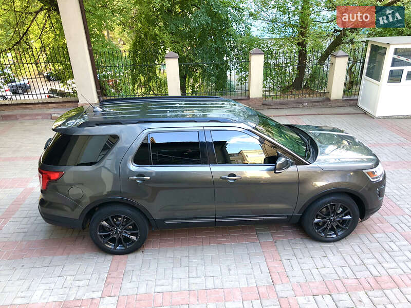 Внедорожник / Кроссовер Ford Explorer 2019 в Киеве