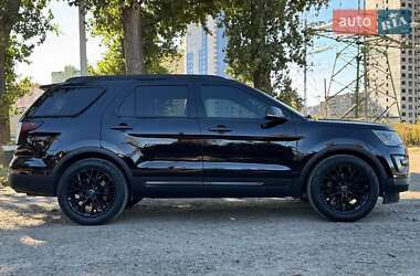 Внедорожник / Кроссовер Ford Explorer 2016 в 