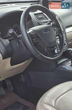 Внедорожник / Кроссовер Ford Explorer 2017 в Львове