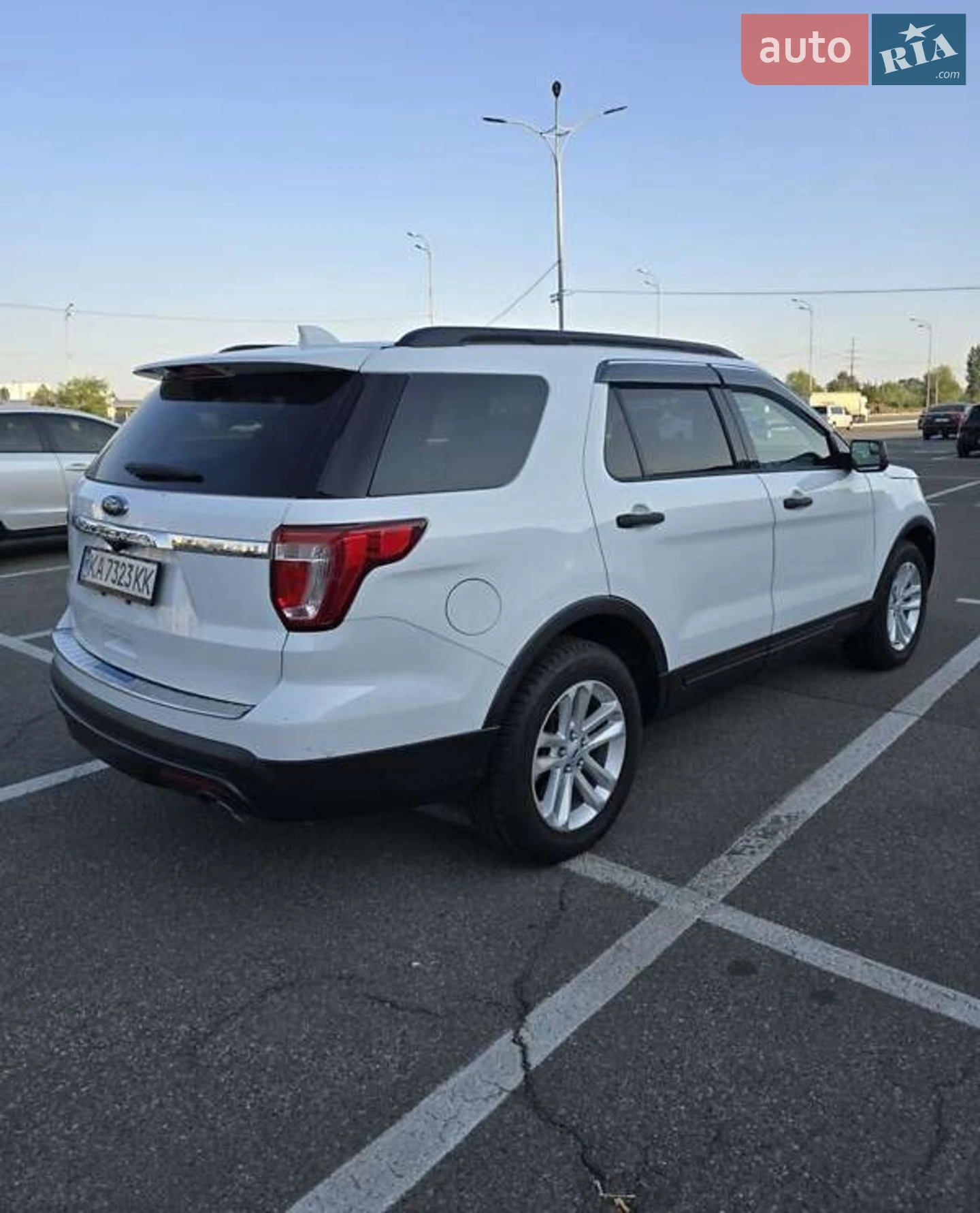 2017 Ford Explorer - мініатюра 9