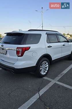 Внедорожник / Кроссовер Ford Explorer 2017 в 