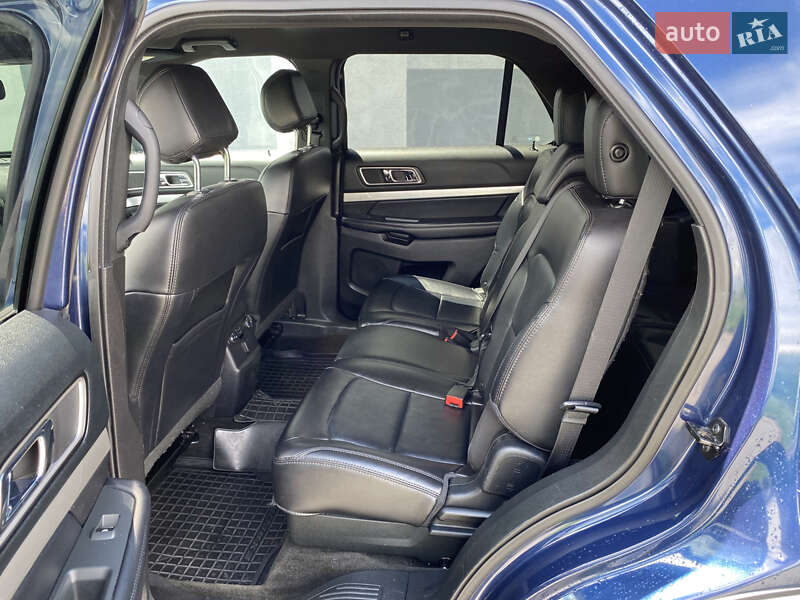 Внедорожник / Кроссовер Ford Explorer 2017 в Виннице