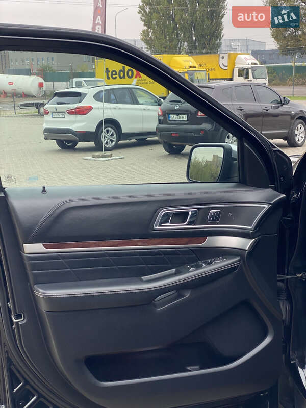 Внедорожник / Кроссовер Ford Explorer 2017 в Киеве фото 13 Внедорожник / Кроссовер Ford Explorer 2017 в Киеве