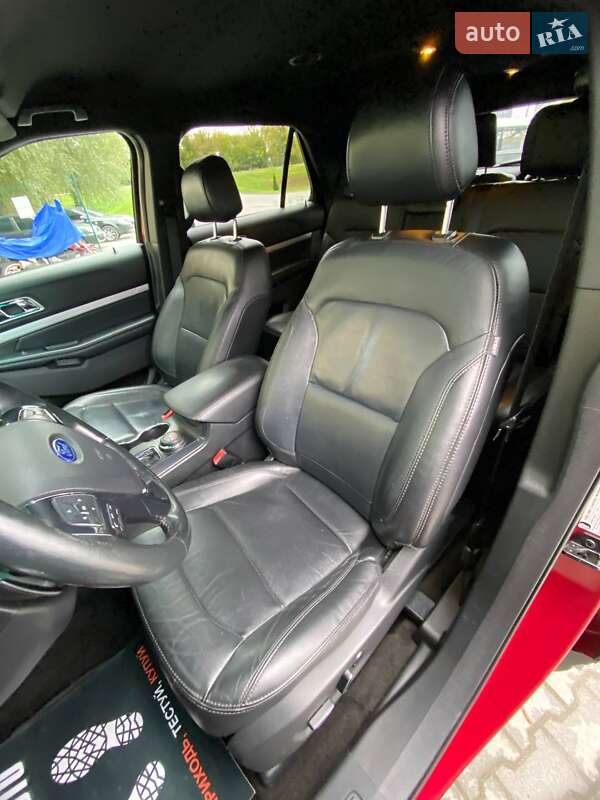 Внедорожник / Кроссовер Ford Explorer 2016 в Хмельницком