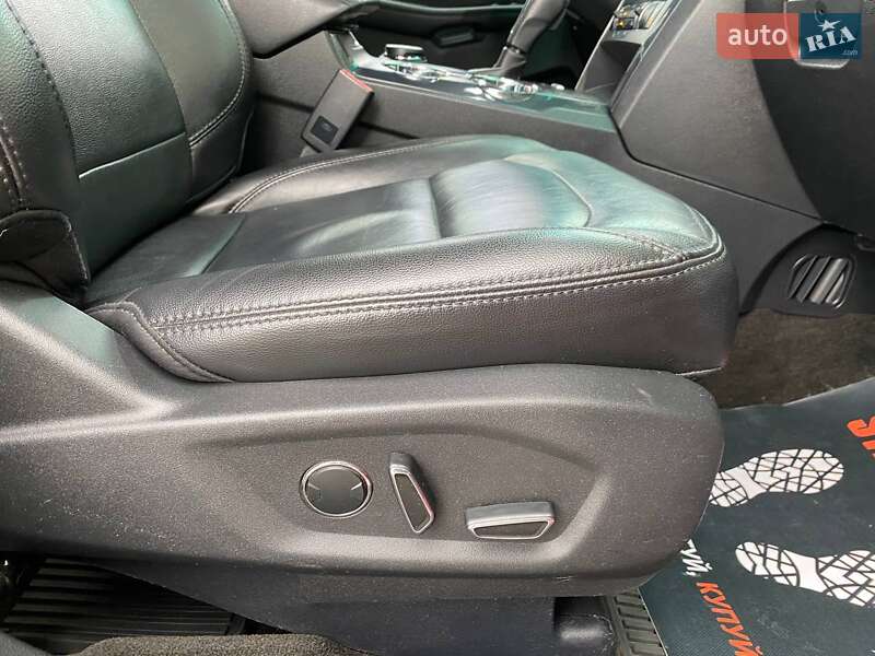 Внедорожник / Кроссовер Ford Explorer 2016 в Хмельницком