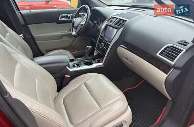 Внедорожник / Кроссовер Ford Explorer 2012 в 