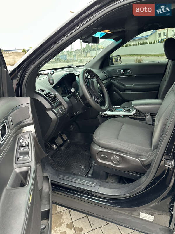 Позашляховик / Кросовер Ford Explorer 2016 в Калуші
