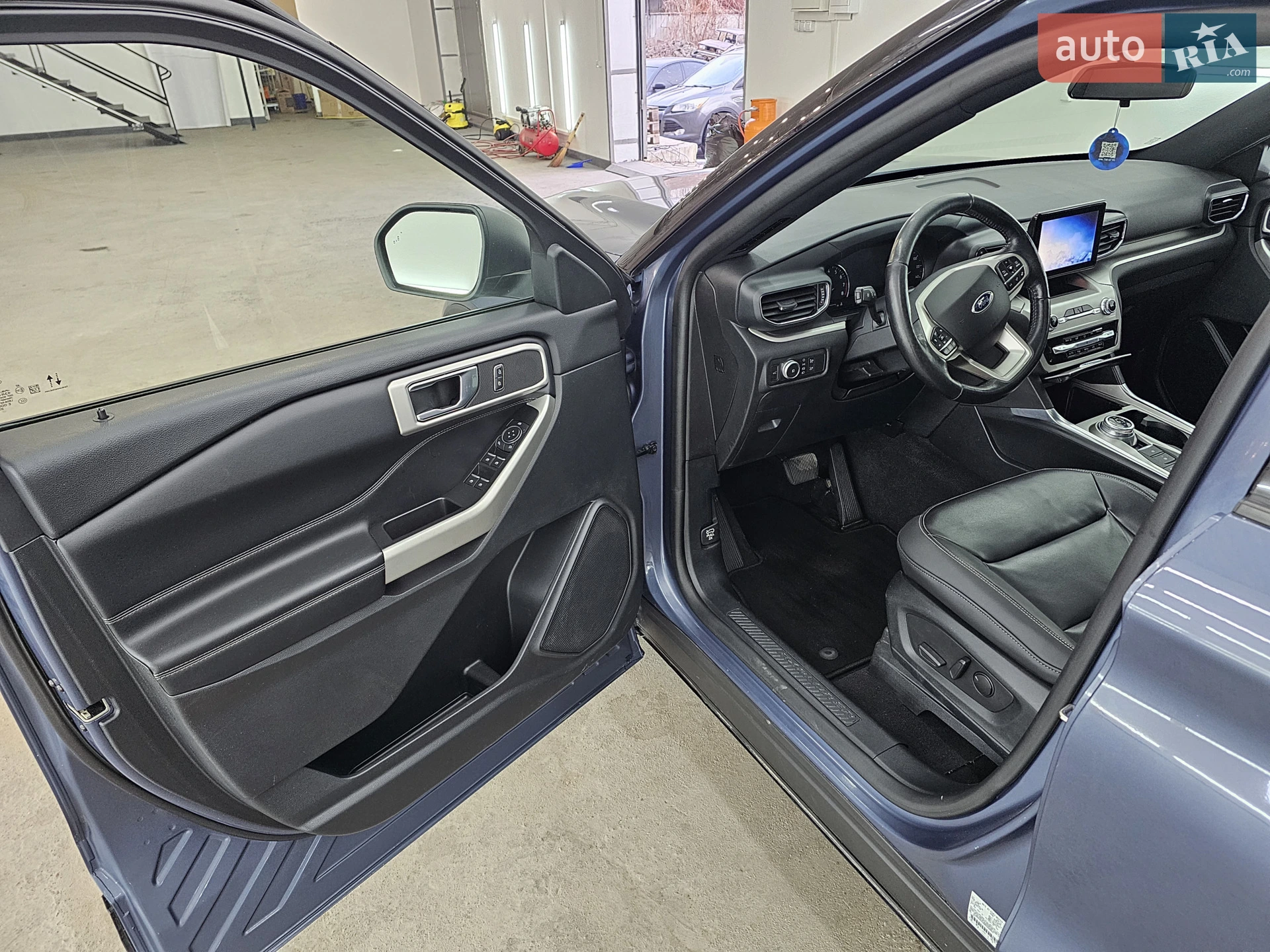 2021 Ford Explorer - мініатюра 8