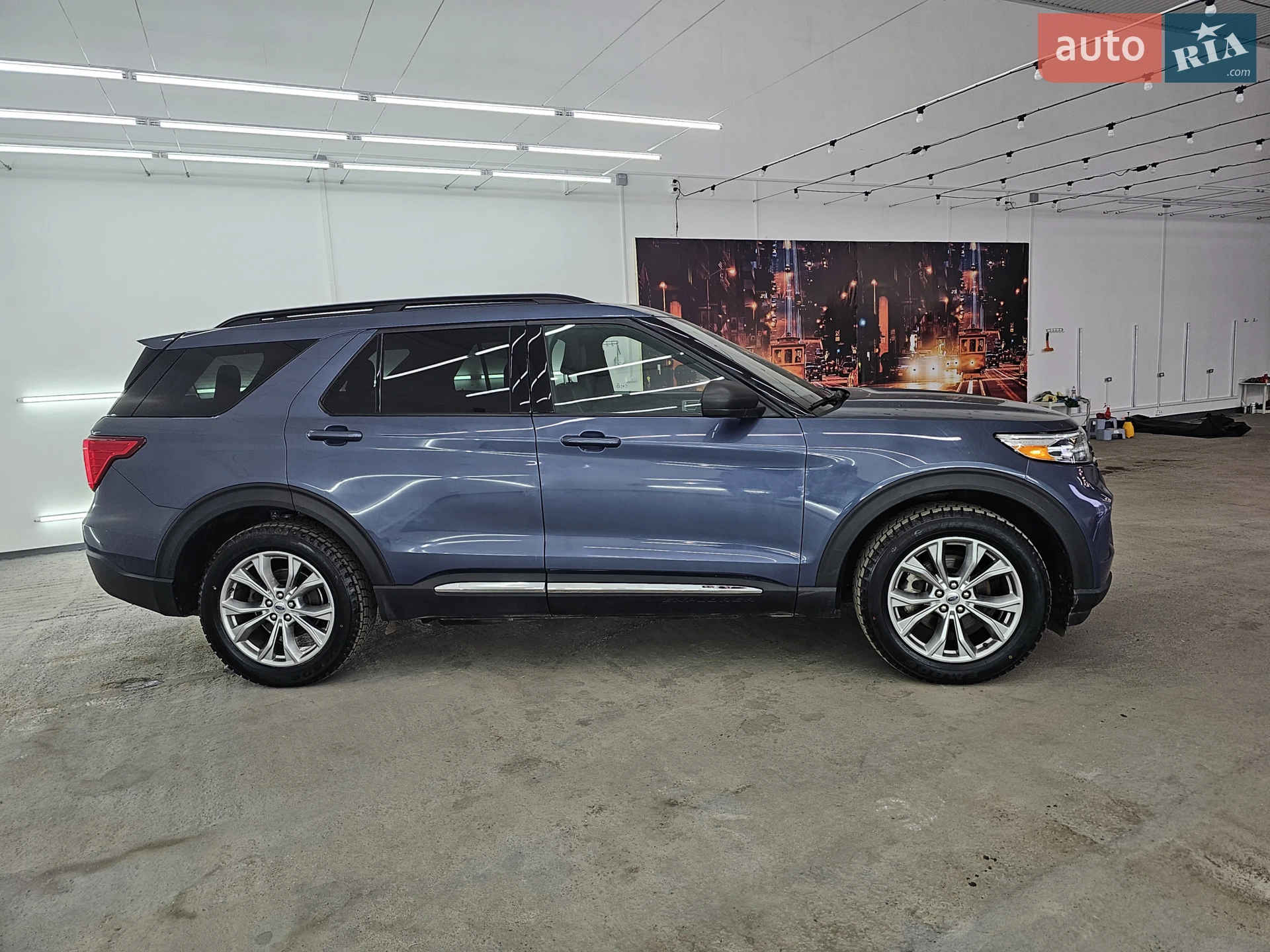 2021 Ford Explorer - мініатюра 17