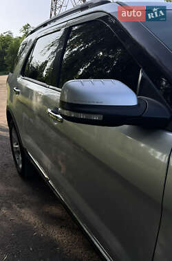 Позашляховик / Кросовер Ford Explorer 2013 в Кривому Розі