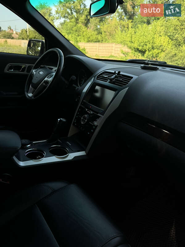 Позашляховик / Кросовер Ford Explorer 2013 в Кривому Розі