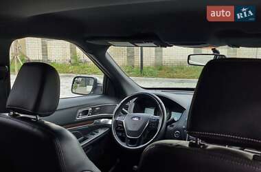 Позашляховик / Кросовер Ford Explorer 2017 в  фото 40 Позашляховик / Кросовер Ford Explorer 2017 в