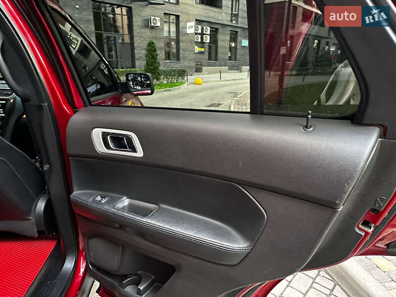 Внедорожник / Кроссовер Ford Explorer 2015 в Киеве
