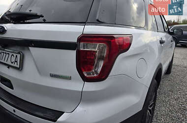 Внедорожник / Кроссовер Ford Explorer 2016 в 
