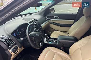 Внедорожник / Кроссовер Ford Explorer 2016 в 