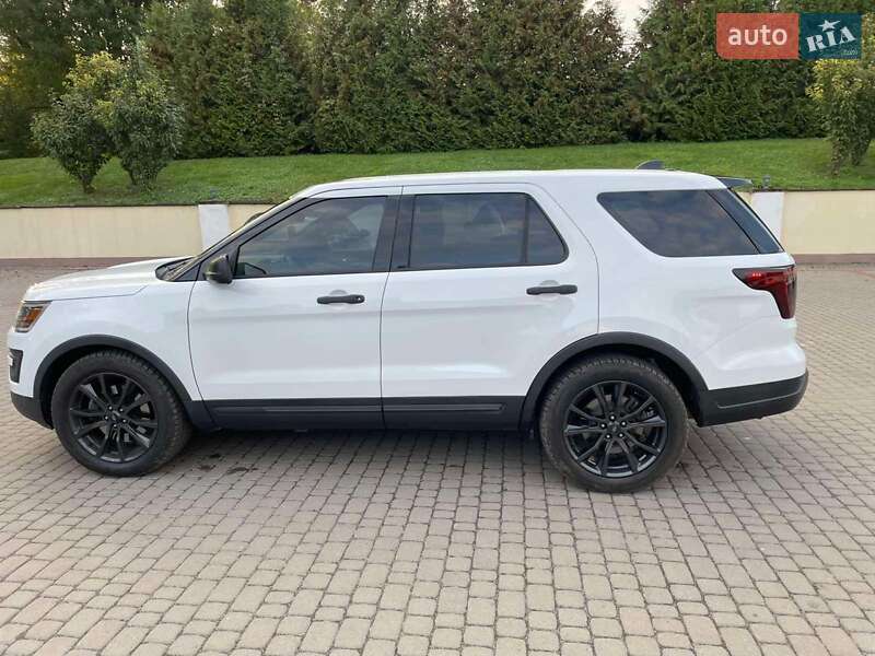 Позашляховик / Кросовер Ford Explorer 2018 в Рівному