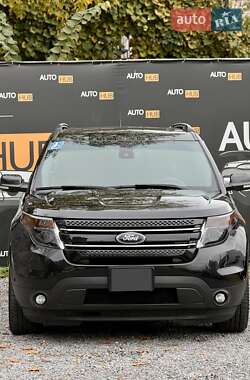 Позашляховик / Кросовер Ford Explorer 2013 в 