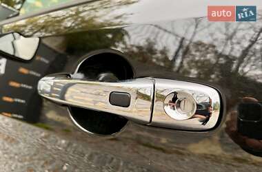 Позашляховик / Кросовер Ford Explorer 2013 в 