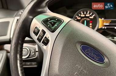 Позашляховик / Кросовер Ford Explorer 2013 в 