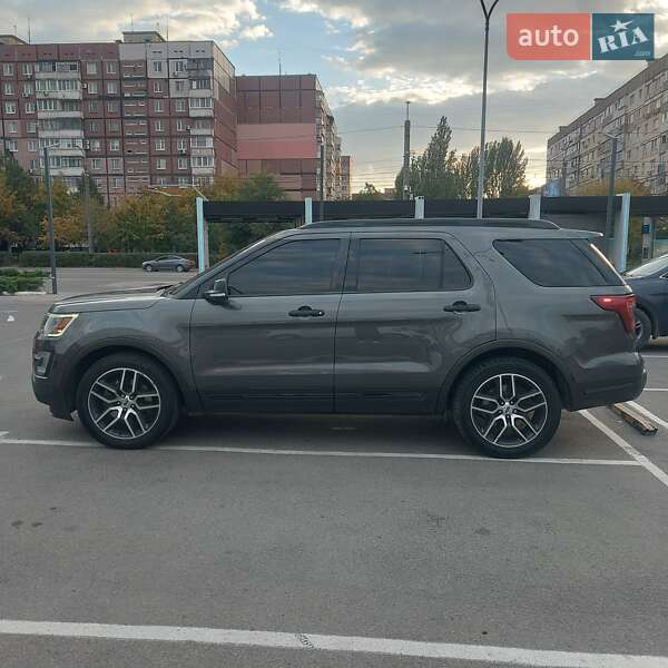 Внедорожник / Кроссовер Ford Explorer 2016 в Днепре фото 3 Внедорожник / Кроссовер Ford Explorer 2016 в Днепре