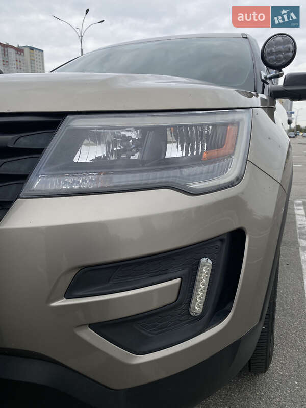 Позашляховик / Кросовер Ford Explorer 2017 в Києві фото 15 Позашляховик / Кросовер Ford Explorer 2017 в Києві