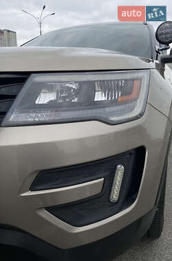 Внедорожник / Кроссовер Ford Explorer 2017 в 