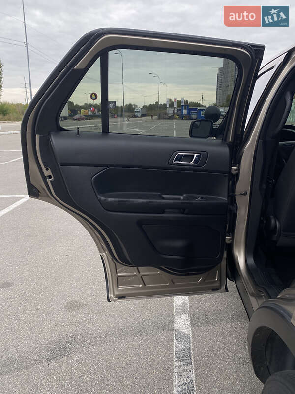 Позашляховик / Кросовер Ford Explorer 2017 в Києві фото 29 Позашляховик / Кросовер Ford Explorer 2017 в Києві