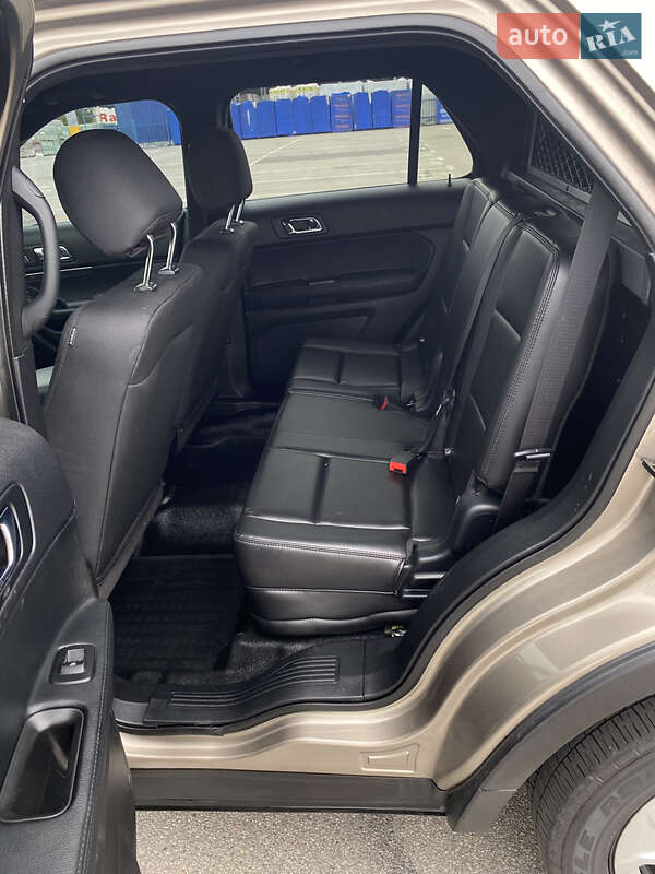Позашляховик / Кросовер Ford Explorer 2017 в Києві фото 33 Позашляховик / Кросовер Ford Explorer 2017 в Києві