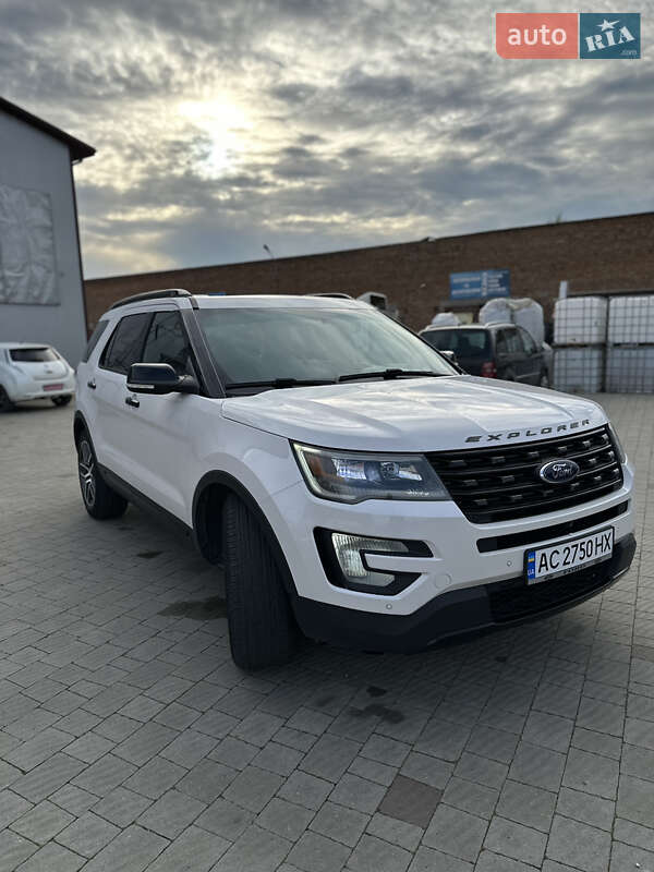 Внедорожник / Кроссовер Ford Explorer 2016 в Владимире фото 4 Внедорожник / Кроссовер Ford Explorer 2016 в Владимире