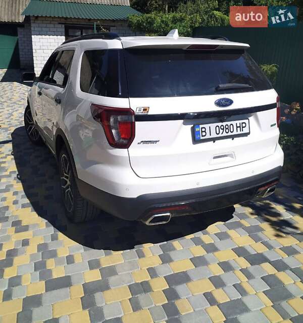 Позашляховик / Кросовер Ford Explorer 2016 в Диканьці