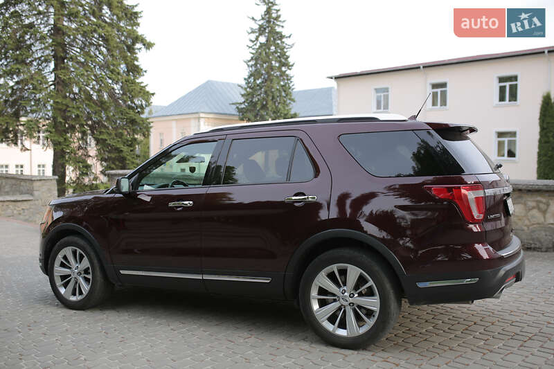 Внедорожник / Кроссовер Ford Explorer 2018 в Кременце