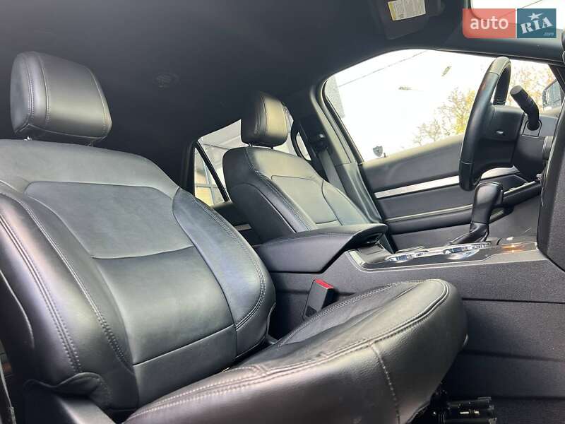 Внедорожник / Кроссовер Ford Explorer 2018 в Ивано-Франковске фото 9 Внедорожник / Кроссовер Ford Explorer 2018 в Ивано-Франковске