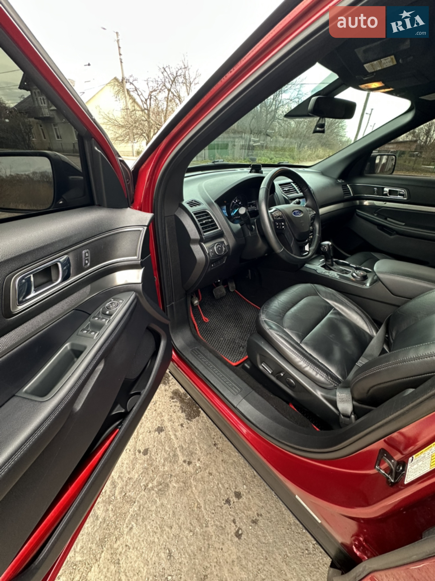 2018 Ford Explorer - мініатюра 19