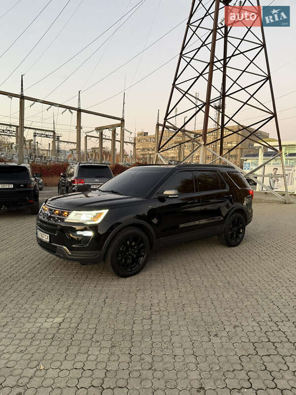 Внедорожник / Кроссовер Ford Explorer 2018 в Черновцах