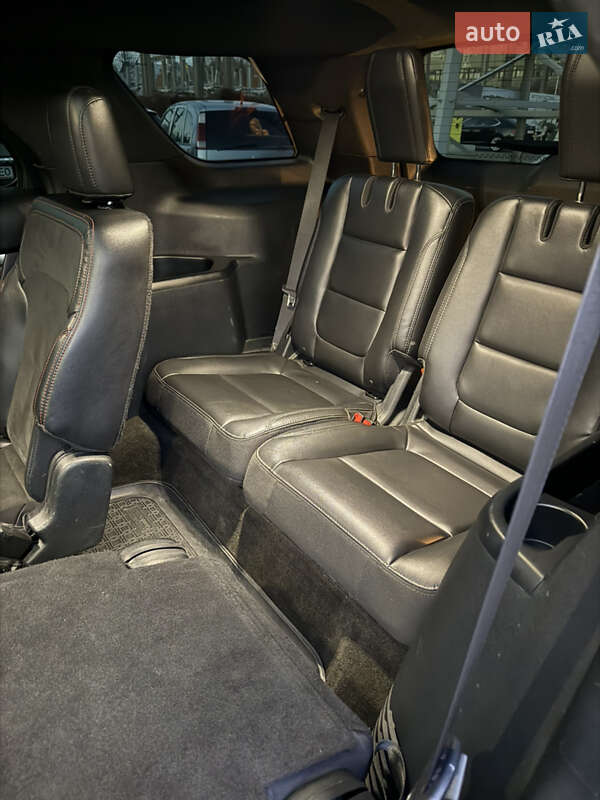 Внедорожник / Кроссовер Ford Explorer 2018 в Черновцах