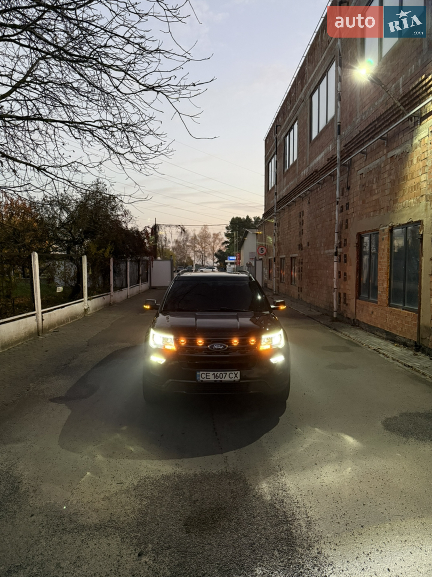 2018 Ford Explorer - мініатюра 4
