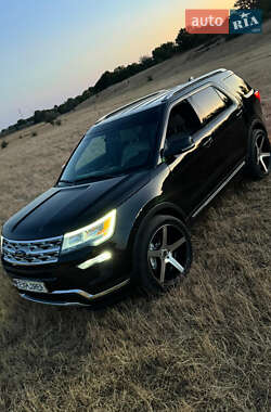 Позашляховик / Кросовер Ford Explorer 2015 в Одесі