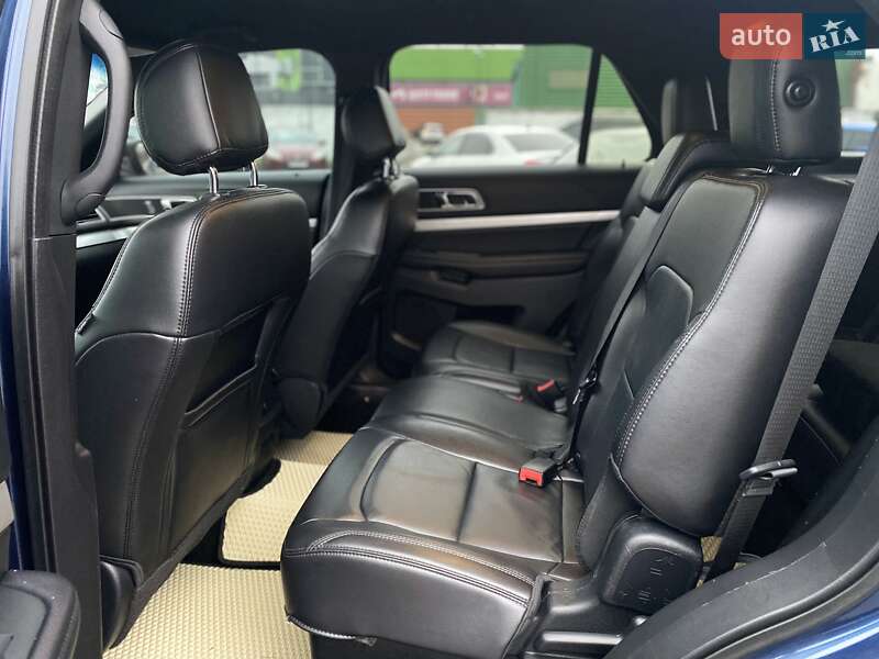 Внедорожник / Кроссовер Ford Explorer 2016 в Киеве