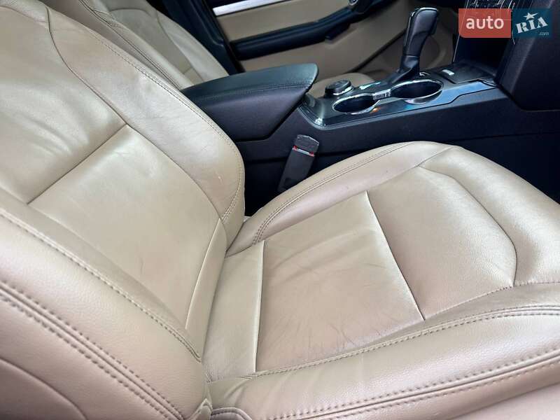 Позашляховик / Кросовер Ford Explorer 2017 в Охтирці