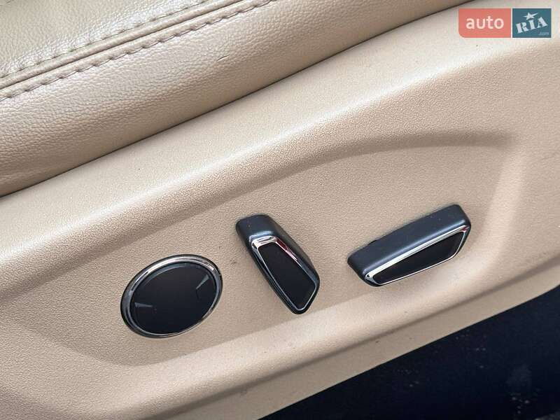 Позашляховик / Кросовер Ford Explorer 2017 в Охтирці