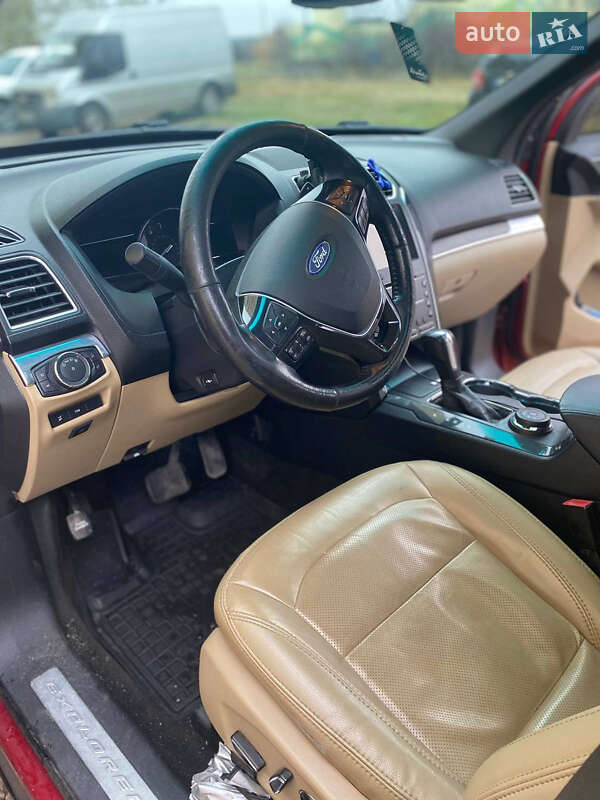 Внедорожник / Кроссовер Ford Explorer 2016 в Киеве фото 7 Внедорожник / Кроссовер Ford Explorer 2016 в Киеве