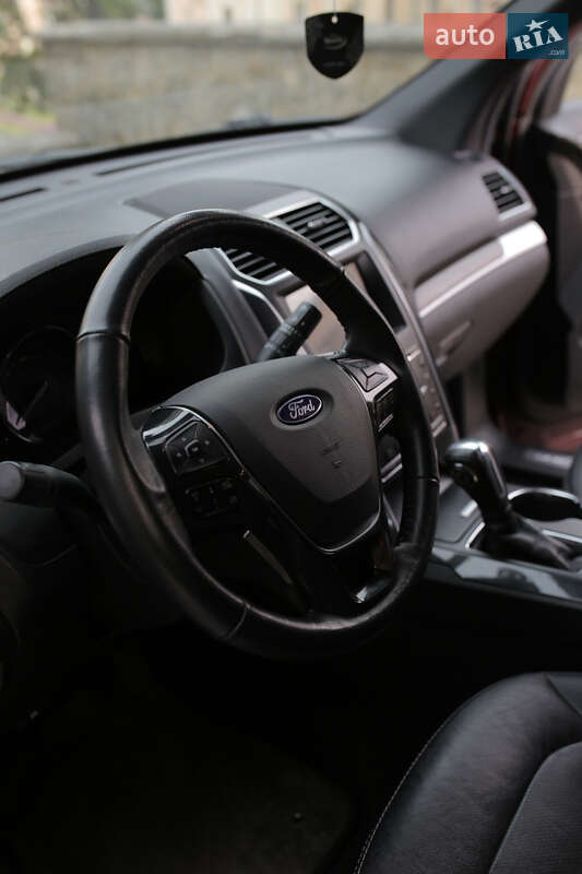 Позашляховик / Кросовер Ford Explorer 2018 в Кременці фото 26 Позашляховик / Кросовер Ford Explorer 2018 в Кременці