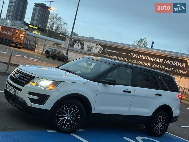 Позашляховик / Кросовер Ford Explorer 2016 в Києві фото 4 Позашляховик / Кросовер Ford Explorer 2016 в Києві
