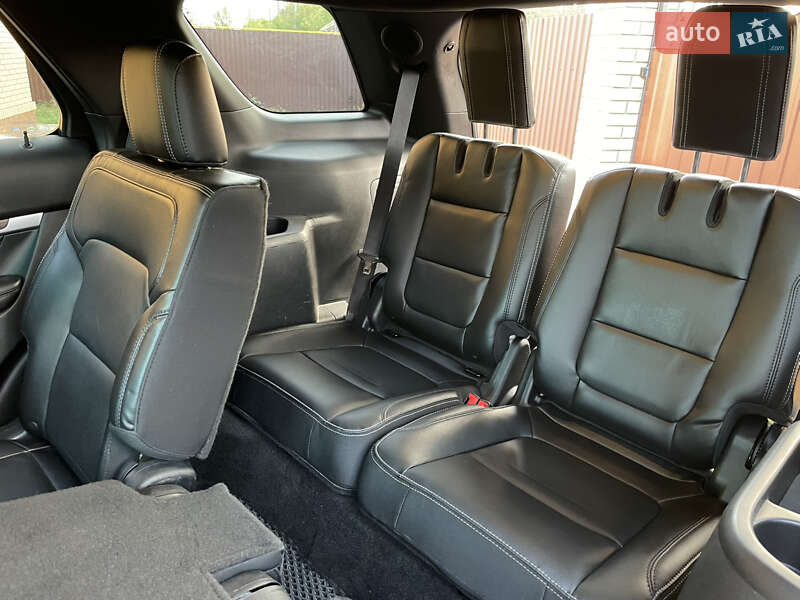 Позашляховик / Кросовер Ford Explorer 2016 в Хмельницькому