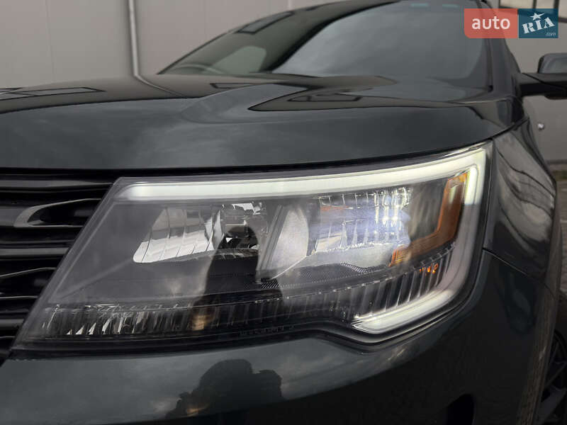 Внедорожник / Кроссовер Ford Explorer 2016 в Ивано-Франковске