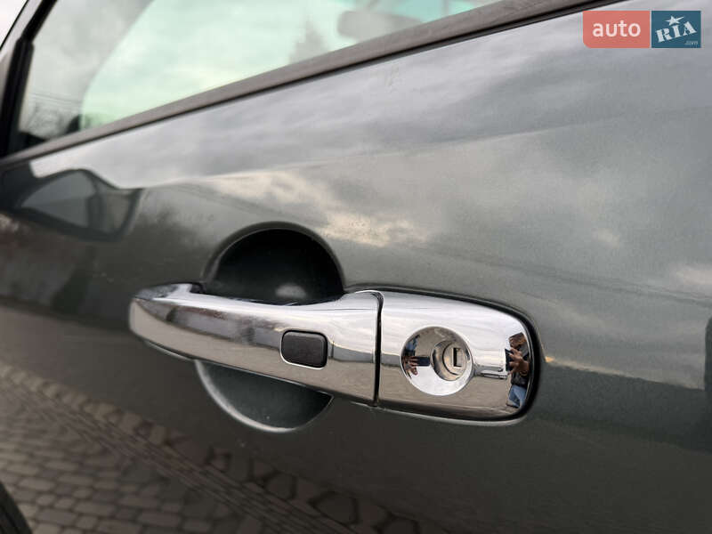 Внедорожник / Кроссовер Ford Explorer 2016 в Ивано-Франковске