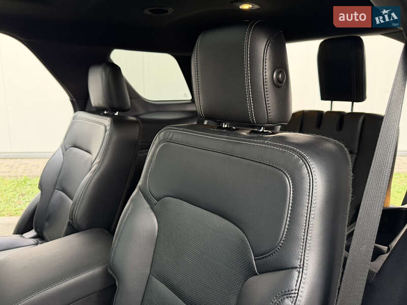 Внедорожник / Кроссовер Ford Explorer 2016 в Ивано-Франковске